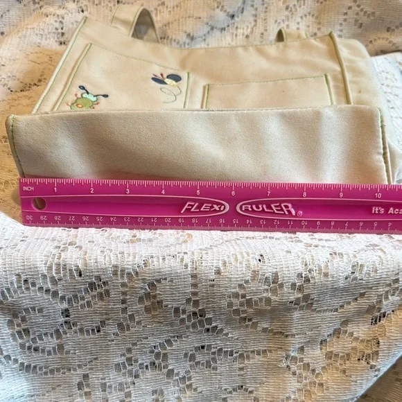 Creative Memories Cream and Green Tote with Artistic Embroidery - Picture 8 of 9